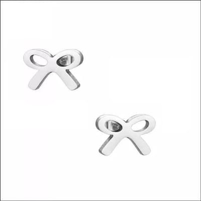 Aramat Jewels | Oorbellen | Hippe Stalen strikjes oorbellen | Zilverkleurig-9x7mm | |10mm | Staal | Kinderen, Volwassenen | Verkleurd niet