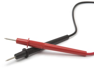 Digitale Multimeter - Compact zakformaat - Geschikt voor algemeen gebruik en hobby - Diode- en continuïteitstest - Geluidsignaal - Inclusief meetsnoeren en 9 V batterij - Afmeting 145 × 80 × 30 mm [25109]