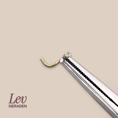 Lev Sieraden - Gouden Titanium Gebogen Neus Piercing 1.0 x 7mm met 2mm Zirkonia steen - neus piercing - hook neus piercing - Neus stud - Stud piercing
