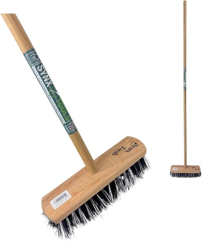 Synx Tools Harde Bezem Old Dutchie - Tuinbezem - Milieuvriendelijke bezem - Old Dutchie Model - Straatbezem - Bezems - Besem Veger - Buiten Bezem met steel 150 cm - Schoonmaakartikelen - Schrobborstels