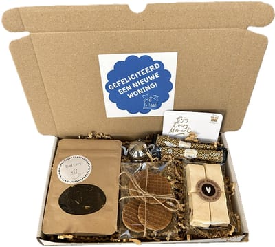 Nieuwe woning thee brievenbus cadeau - verhuisd - theezeefje - nougat - honing - stroopwafels