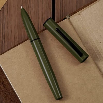 Dailygoods - HONG DIAN C1 Vulpen met Fijne Penpunt, Donkergroen & Klassiek Retro Ontwerp Metalen Pen met Inktconverter