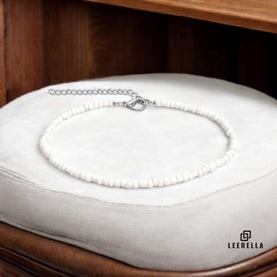 Leerella Choker Multikralen Wit 30+10 cm - Kralenketting Dames - Verstelbare Kralenketting - Trendy & Stijlvolle Halsketting - Perfect Cadeau voor Elke Gelegenheid