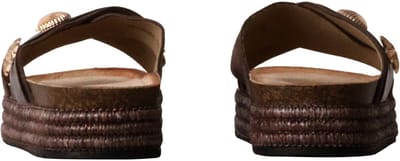 Sandalen om aan te trekken