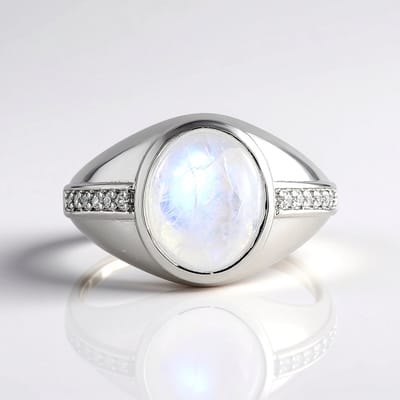 Cavill - Luxe Ring 925 Sterling Zilver met Platina Plating - Ovale Regenboog Maansteen 3,39 ct - Cambodjaanse Zirkonen - Elegante Sieraden