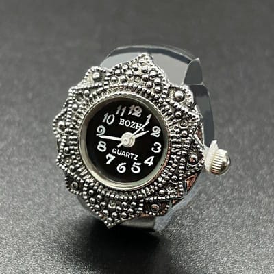 Montre avec bague de doigt, couleur argent, pour femmes et hommes, Design Unique, Vintage, rétro noir