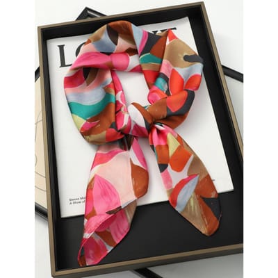 Bloem Zijde Vierkante Sjaal Dames Satijnen Sjaal Wikkel Hijab Dames Haarband Pols Luxe Zakdoek 70*70Cm Sjaal Bandana red