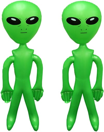 Opblaasbare groene alien figuur - 2x - 170 cm - uit space/de ruimte - buitenaards leven/wezen poppen