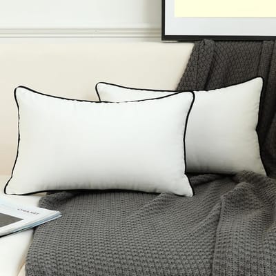 Set van 2 Witte Fluwelen Kussenslopen voor Sofa en Slaapkamer - Moderne Minimalistische Stijl, Zachte Rechthoekige Kussens met Zwarte Touwrand, 32 x 50 cm, Decoratie voor Feesten en Interieur