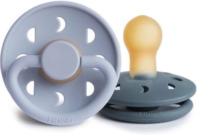 Frigg Fopspeen Moon Powder Blue/Slate T1 0-6mnd (2 stuks)