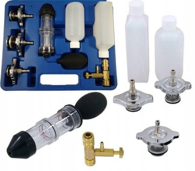 AMD TOOLS Pro Series - Professionele Koppakking Tester Set - Dubbele Kamer CO2 Lektest - Inclusief Handpomp en 3 Adapters - Universeel voor alle Automerken