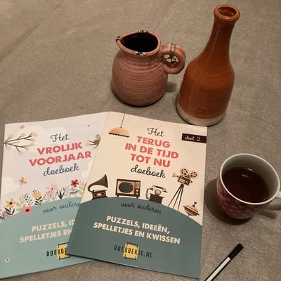 Terug in de Tijd tot Nu Doeboek deel 2 + Vrolijk Voorjaar Doeboek voor ouderen - puzzelen, kwissen, spelletjes - terug naar vroeger, voordeelset