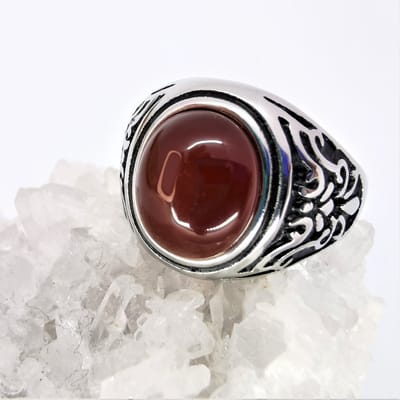 Ring - RVS - Edelsteen - echte robijnrood agaat - maat 21 - ovale zegelring - mooie bewerkt zijkant zwart stoer motief coating bieden geweldige touch sensatie ziet er stoer en charmant uit. deze ring is prachtig als cadeau of om jezelf te verwennen.
