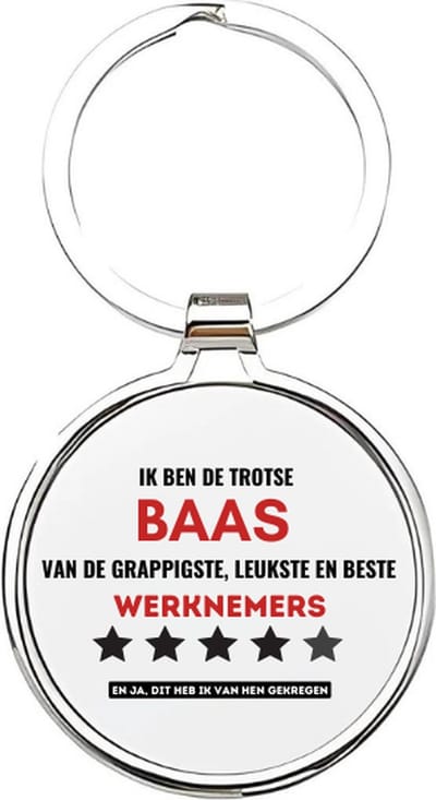 Akyol - ik ben een trotse baas van de grappigste, leukste en beste werknemers ooit Sleutelhanger - Baas - de leukste baas - manager - werk - cadeau voor je baas - sleutelhanger voor je baas - werkgever - leukste werkgever die er is - 4 x 7,5 CM