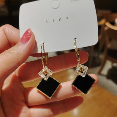 Nieuwe Mode Koreaanse Delicate Licht Luxe Zirkoon Kwast Oorbellen Dames Sieraden Feest Cadeau Groothandel Directe Verkoop brown