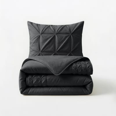 Border Pintuck Black 140 x 220