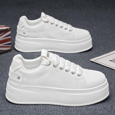 Nieuwe Stijl Herenschoenen voor de Zomer, Ademende Kleine Witte Schoenen voor Heren, Trendy en Veelzijdige Sportschoenen met Dikke Zool voor Lengteverbetering 44