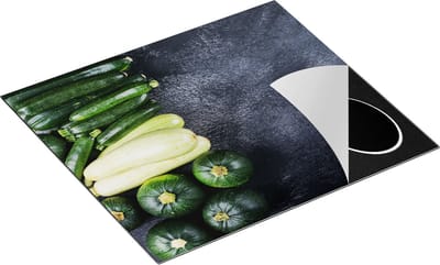 Chefcare Inductie Beschermer Courgettes op Zwarte Marmer - Groente - 60x50 cm - Afdekplaat Inductie - Kookplaat Beschermer - Inductie Mat