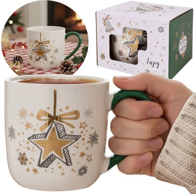 Witte, KERSTMOK van porselein met oor en sterrenmotief – VERPAKT IN EEN CADEAUVERPAKKING 320 ml