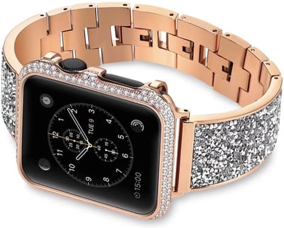 Stravo Luxe Metalen Damesbandje met Strass-Kristallen – Geschikt voor Apple Watch 46mm (Series 11/10), 45mm (Series 9/8/7), 44mm (Series 6/5/4, SE 3/2/1), 49mm (Ultra 3/2/1) – Sprankelend Sieradenbandje – Roségoud