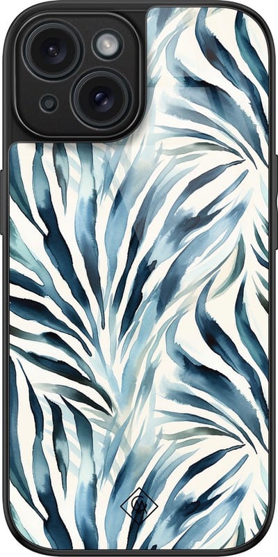 Casimoda® hoesje - Geschikt voor iPhone 15 - Japandi Waves - Luxe Hard Case Zwart - Backcover telefoonhoesje - Blauw