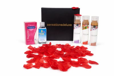 Sensationsdeluxe - Massage Box - 3x Massage olie - 1x Glijmiddel - 1x Condoom Regular 12 stuks - roos Converti - valentijnscadeau