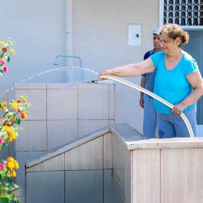 2 Inch Lay-Flat Afvoerslang Met Aluminiumklemmenmontage en Snelkoppelingsschakelaar - 20m, Brandweerslang voor Waterpomp Irrigatie - Geschikt voor Huishouden, Landbouw en Tuin Wateroverdracht