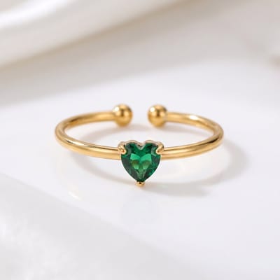 Lundholm Zoe Mei Ring Dames Goudkleurig – Premium Stainless Steel Gold PVD Plated – Verstelbare Ring met Birthstone Natuursteen Mei - Ringen Dames met Steen Aanschuifring met Steen – One Size – Cadeau voor Vriendin - Scandinavisch Design