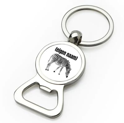Akyol - zebra met eigen naam flesopener - Zebra - dieren liefhebber - iemand die houdt van zebra's - verjaardag - cadeau - kado - geschenk - 9 bij 3 cm