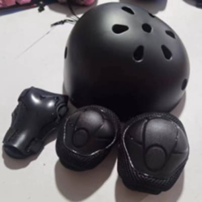 Complete Beschermset – Helm, Knie- & Elleboogbeschermers voor Veilig Sportplezier - van 3 t/m 9 jaar