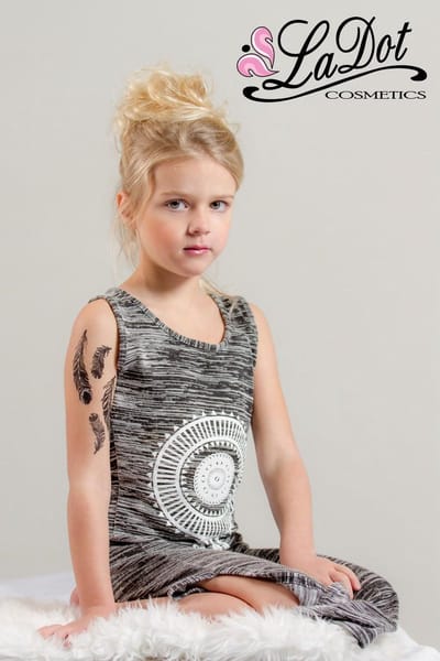 LaDot Tattoo Stempel Steen - M177 - Medium - Veer - Nep Tattoo - Black Tattoo - Kinderen en Volwassenen