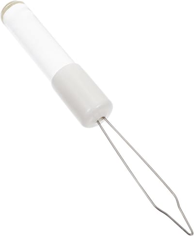 Knopenrijger Hulpmiddel - Knoophulp - Zelfstandig Aankleden - Vergrendelt Knoop - 17.5 cm - Wit