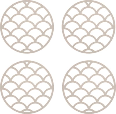 Krumble Pannenonderzetter - Set van 4 - Pannenonderzetter hittebestendig - Pannenonderzetter Siliconen - Pannenonderzettters - Schubben - Diameter 14 - Beige