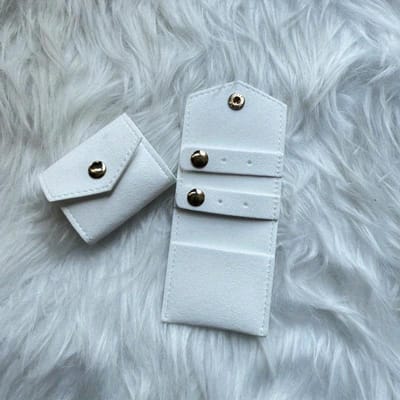 Mini sac à bijoux de voyage portable, pochette de rangement pour boucles d'oreilles, bagues, colliers, pendentifs, sac à bijoux pliable en velours, nouveau blanc