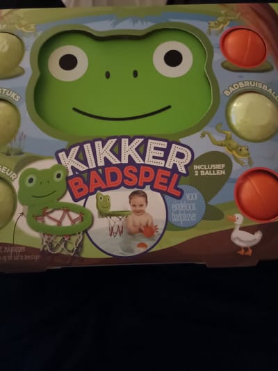 Kikker balspel met badbruisballen
