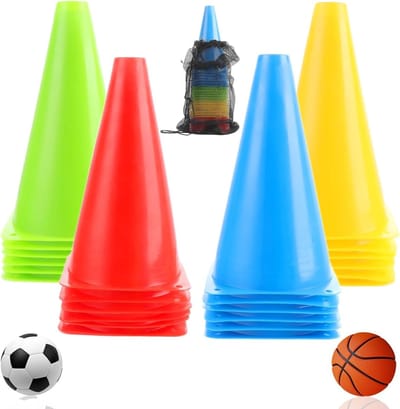 24 Pcs Pylon Cones met 4 Kleuren Hoeden voor Voetbaltraining, Indoor en Outdoor Sporten, Honden Training en Spellen met Draagtas