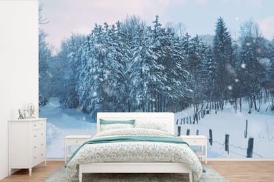 Behang - Fotobehang Bos - Sneeuw - Winter - Breedte 330 cm x hoogte 220 cm