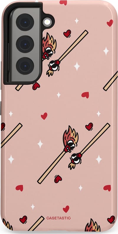 Casetastic Hoesje Geschikt voor Samsung S22 - Stijlvolle Beschermende Duo-layer Case - Vurige liefde
