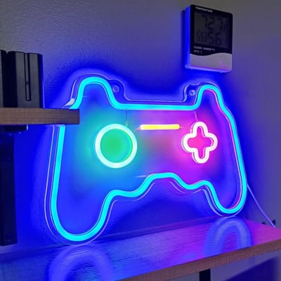 LED Game Controller Lamp – Neon Multicolor – USB & Batterij – Met Dimmer – Sfeerverlichting voor Gamer Room, Bureau of Slaapkamer – Decoratieve Wandlamp 26×17 cm - BPK