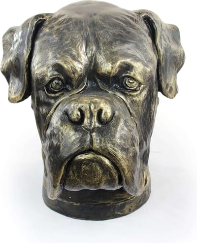 Urn hond voor hondenas - Duitse Boxer bust voor in de tuin
