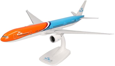 Boeing 777-300ER KLM Orange Pride, De Hoge Veluwe (NL)