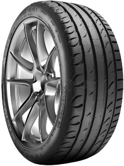 Zomerbanden Personenauto - Autobanden Set - Veilig Rijden - Hoge Prestaties - 215/45 R17 - Zwart