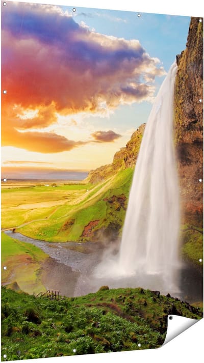 Gards Tuinposter Waterval in IJsland met Zonsondergang - 120x180 cm - Tuindoek - Tuindecoratie - Wanddecoratie buiten - Tuinschilderij