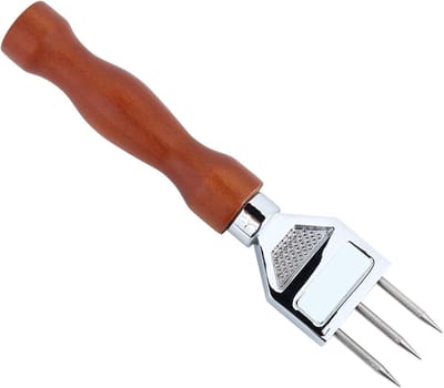 IJsbeitel - Crushed Ice Tool - Barbenodigdheden - Roestvrijstaal Kegelkop - 18 cm Lengte - Houtkleur
