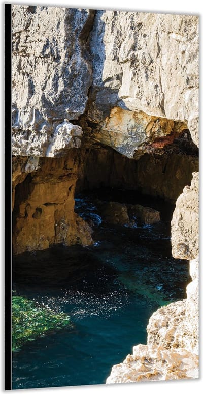 Dibond –Zee met Grot– 100x200cm Foto op Aluminium (Wanddecoratie van metaal)