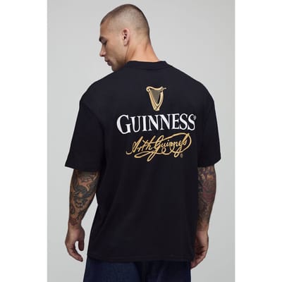 Zwart oversized T-shirt met verlengde hals, met Guinness-licentie bedrukking | Black | Size XS