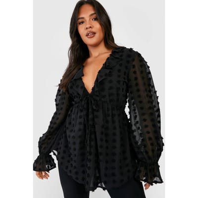 boohoo Dames Plus Large Dobby Chiffon Ruffle Smock Top | Zwart | Maat: 44
