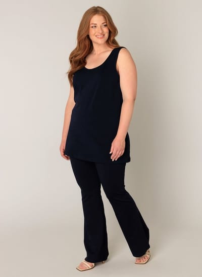 BASE LEVEL CURVY Amina Top - Dark Blue - maat X-0(44)