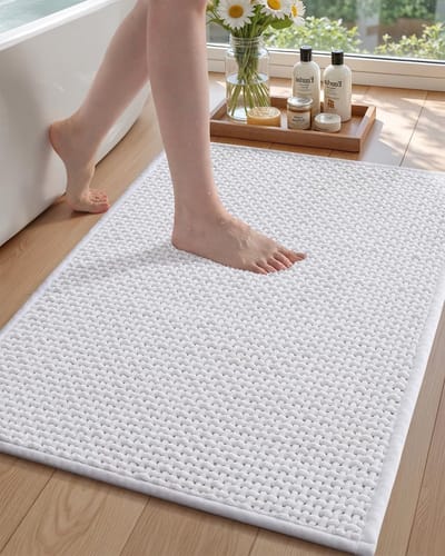 Witte Badmat met Chenille en Antislip Rubber Onderkant, Absorberend en Sneldrogend - 44 x 75 cm, Ideaal voor Badkamer en Onder De Deur