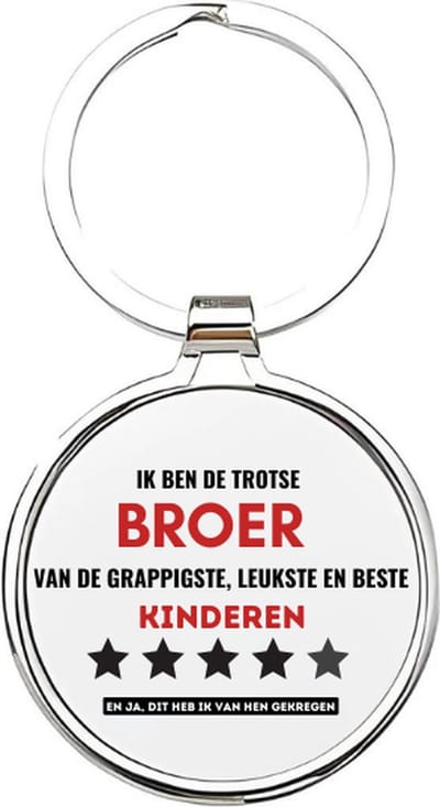 Akyol - ik ben een trotse broer van de grappigste, leukste en beste kinderen ooit Sleutelhanger - Broer - de leukste broer - broer sleutelhanger - broers sleutelhanger - sleutelhanger voor je broer - familie sleutelhanger - 4 x 7,5 CM